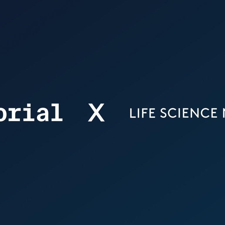 Logos der Life Science Nord und Factorial auf blauem Hintergrund